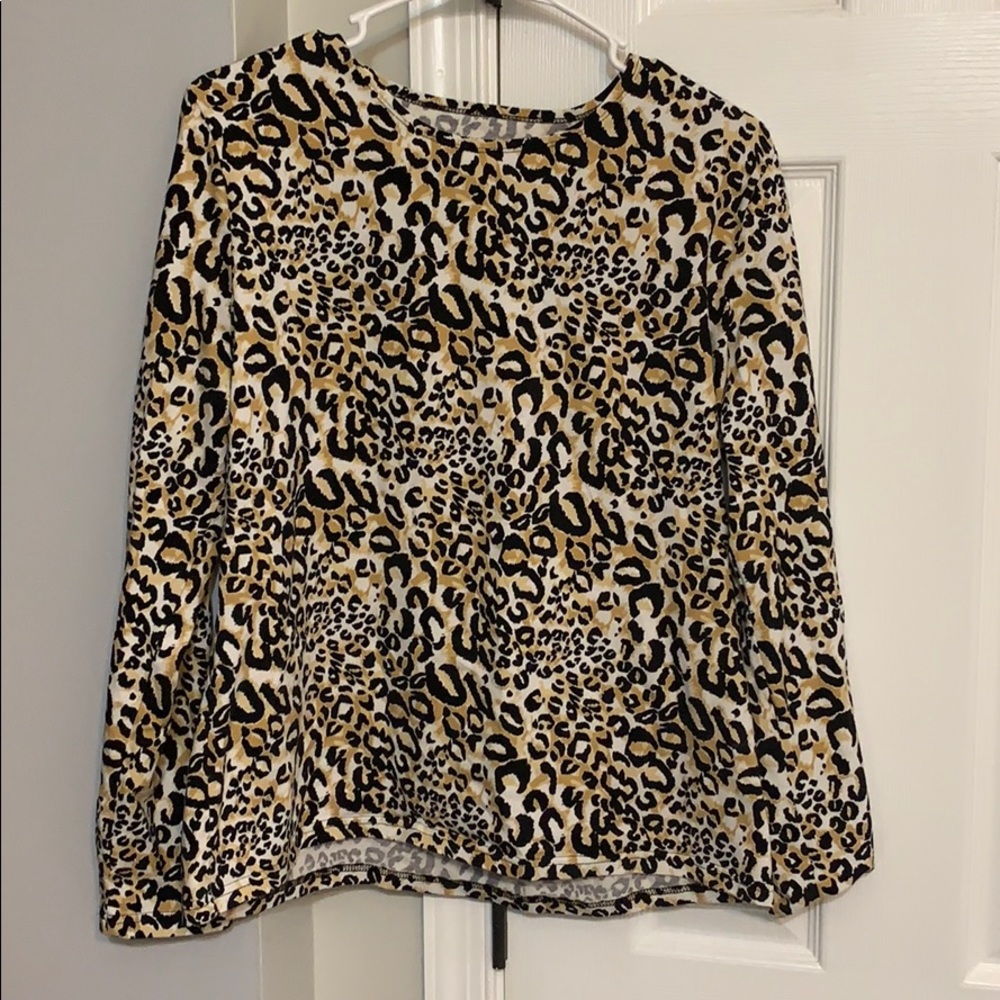 Kim Rogers Leopard Print Long sleeve shirt-large